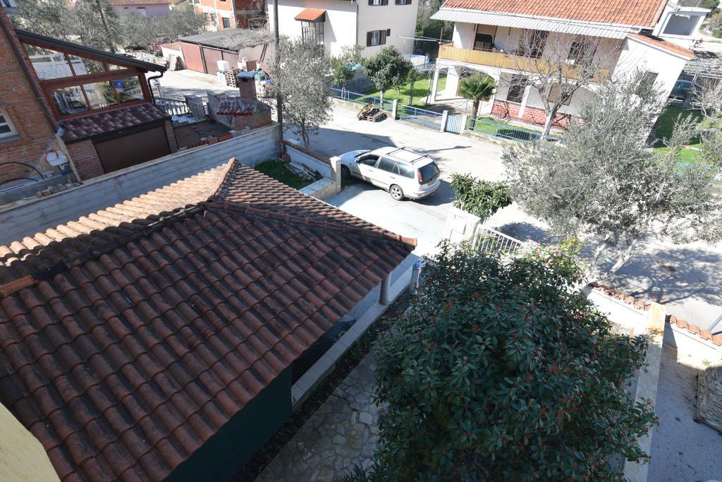 Apartments Batarilo Biograd Na Moru Esterno foto