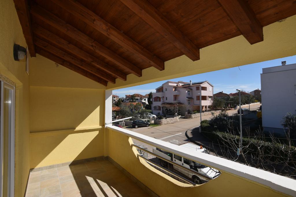 Apartments Batarilo Biograd Na Moru Esterno foto