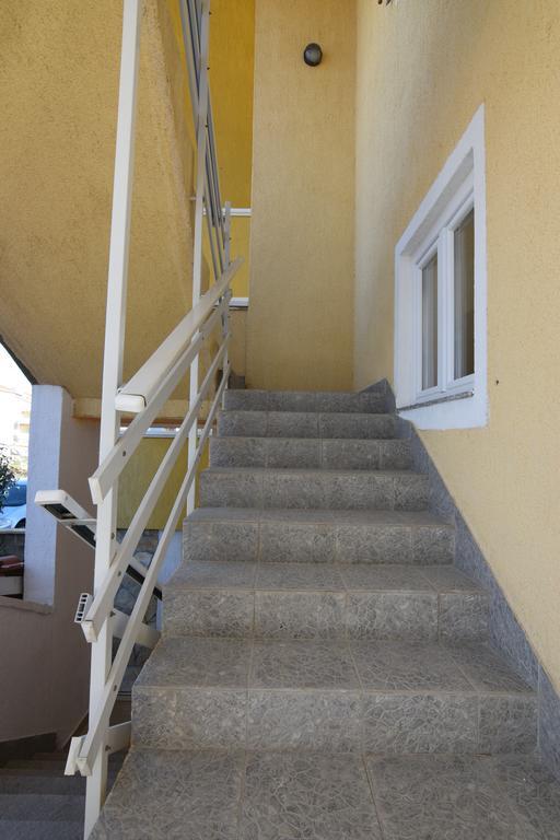 Apartments Batarilo Biograd Na Moru Esterno foto